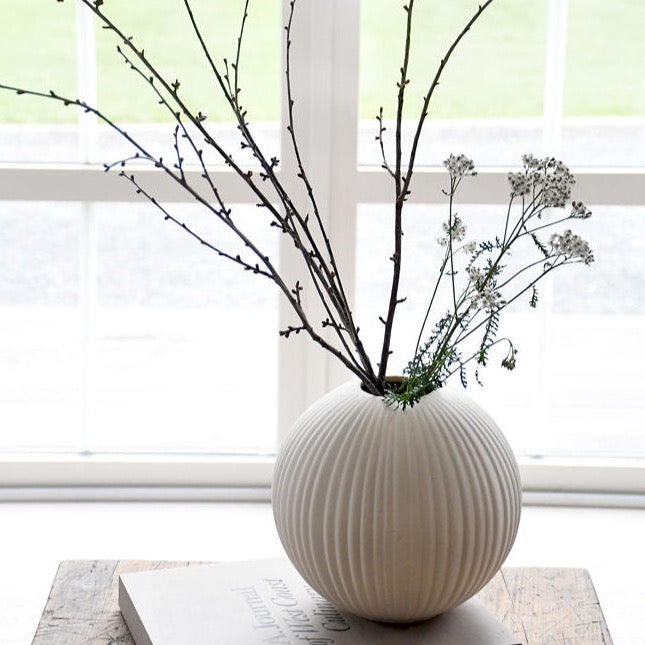 Vena Vase, Beige